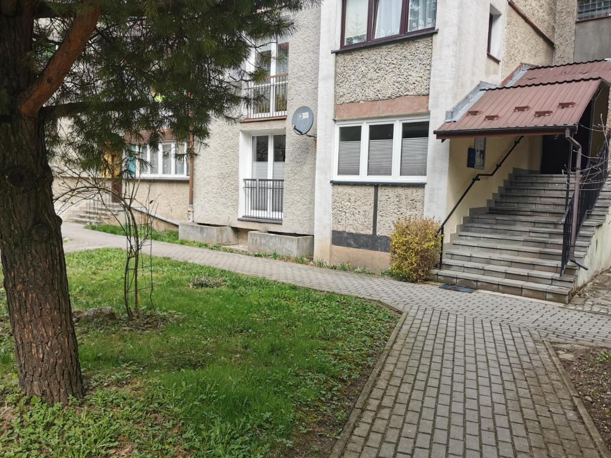 Apartament Za Muzeum Papiernictwa Apartman Duszniki Zdrój Kültér fotó